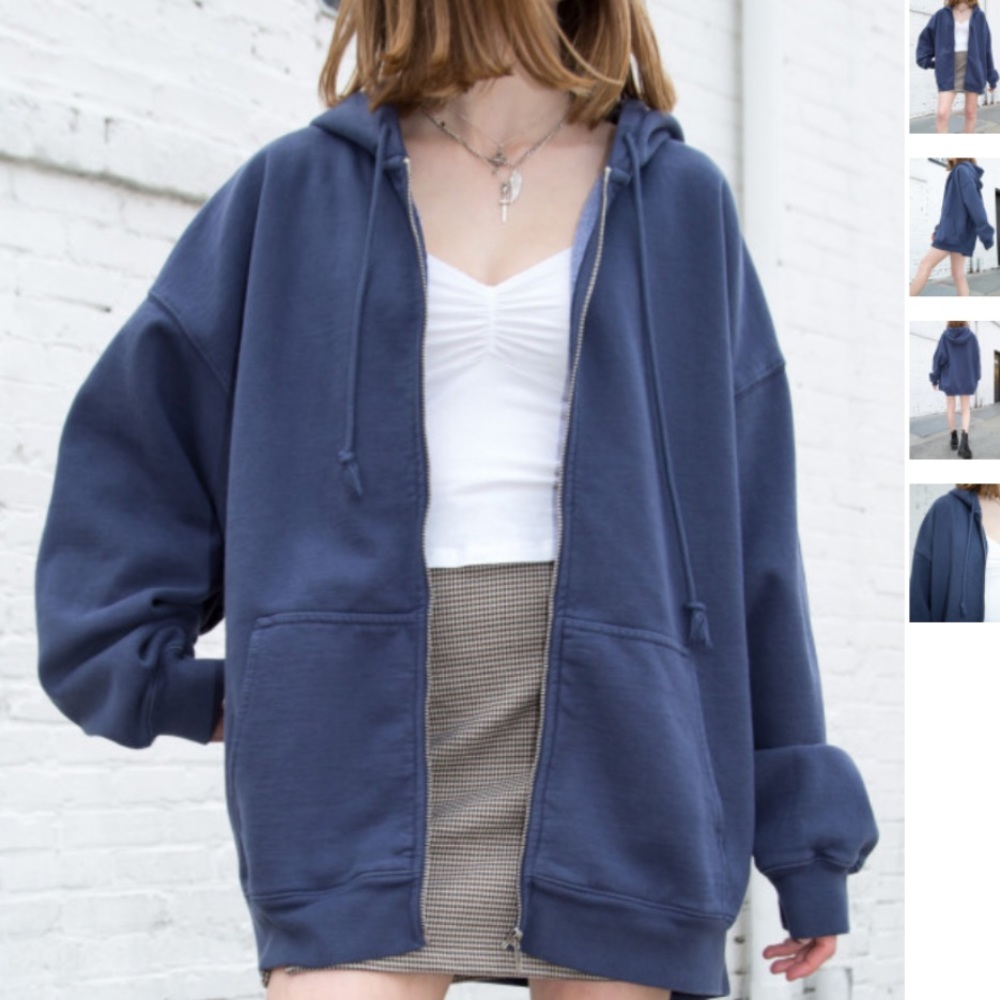BRANDY MELVILLE NAVY CHRISTY HOODIE